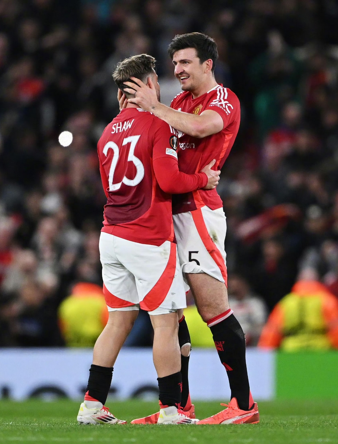 包含曼联碾压墨西哥，莫德里奇绝境逆转的词条